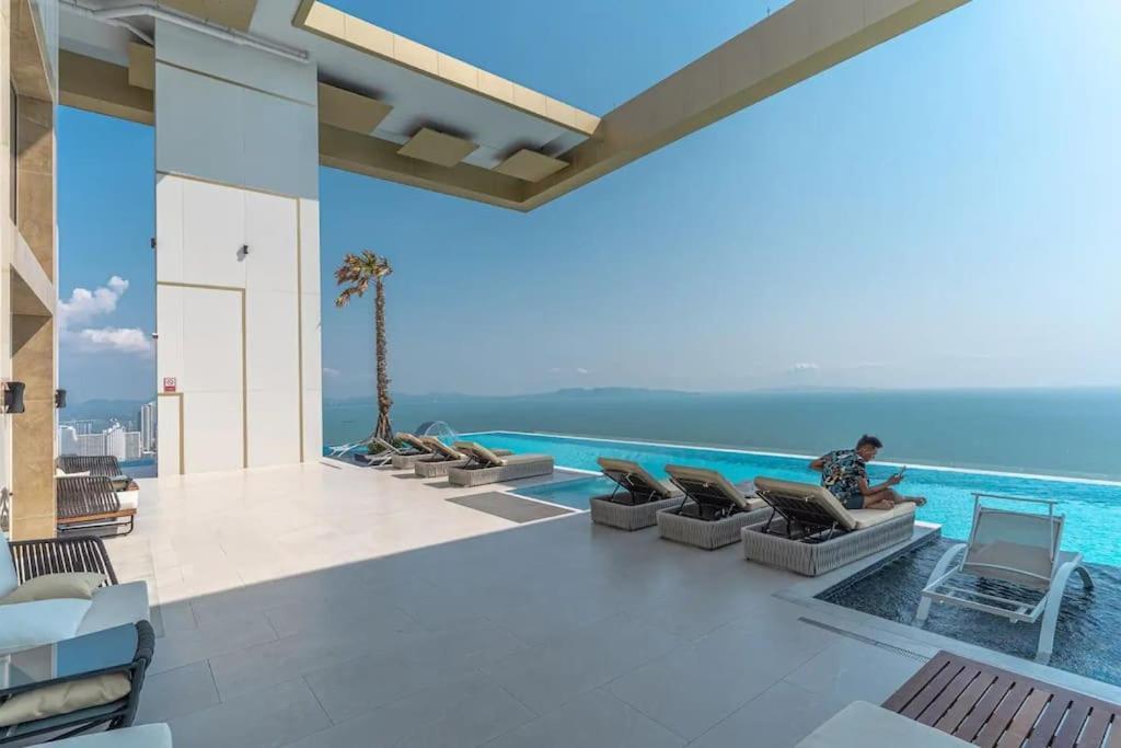 חוף ג'ומטיין Sea View 5 Star Facilities Luxury Stay At Pattaya מראה חיצוני תמונה